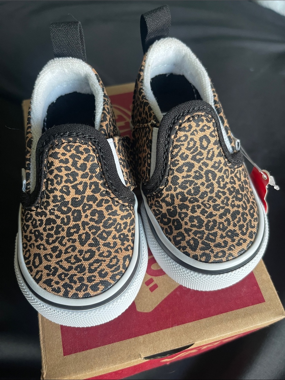 Vans Slip-On V Toddler Leopard Print Sneakers Size 2.5T NWT